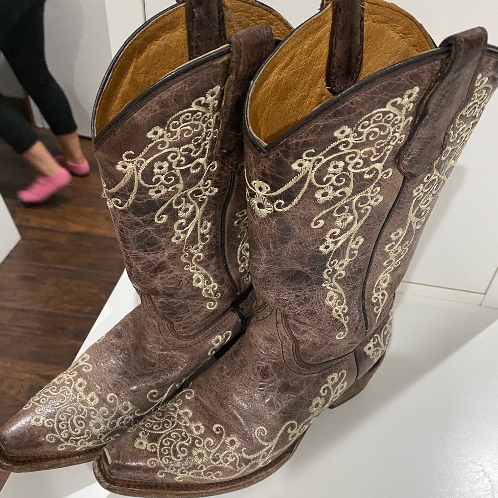 Size 3 Corral Girls Boots